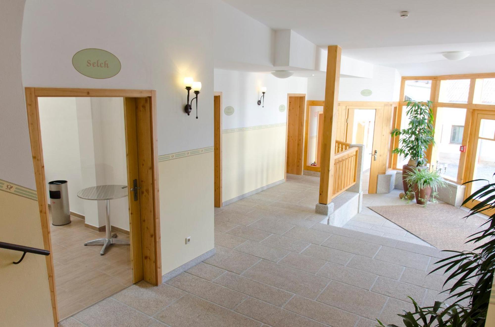 Hotel Gasthof Zur Post Bärnau Exteriör bild